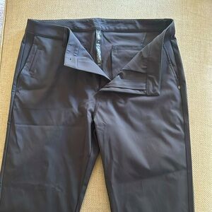 Vuori Chino Pants